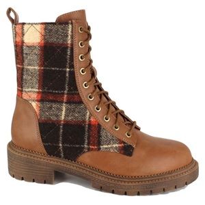 Rock & Candy Max Lace Up Quilted Combat Boots Faux Leather Tan Plaid Size 6.5